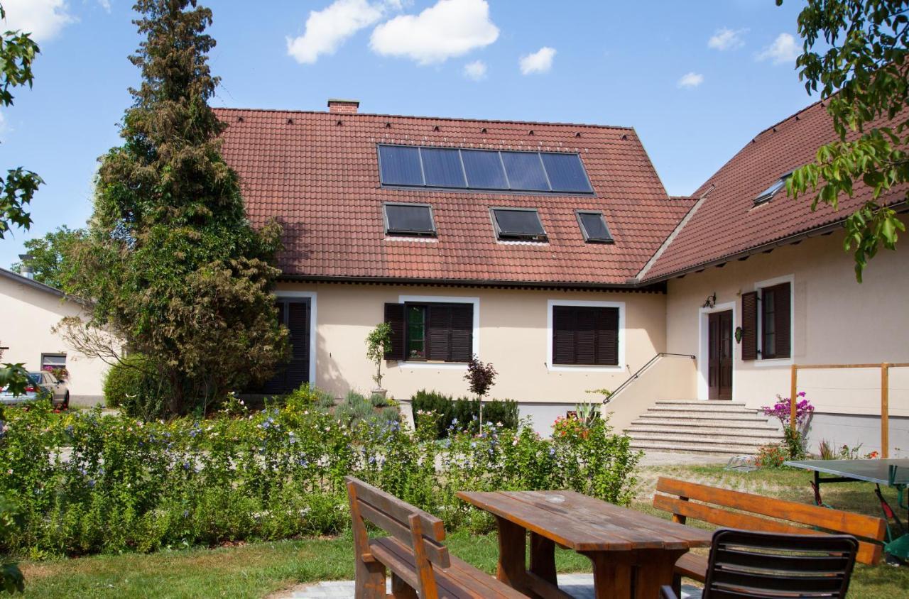 Ferienwohnung Landhaus Ferk Bad Radkersburg Exterior foto